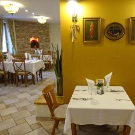 Forgó Étterem , Dunabogdány - Belső