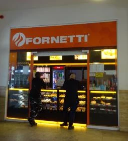 Fornetti Látványpékség - Vác Vasútállomás
