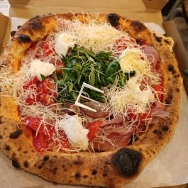 Forni di Napoli Budapest - Étel/ital