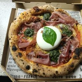Forni di Napoli, Budapest - Étel/ital