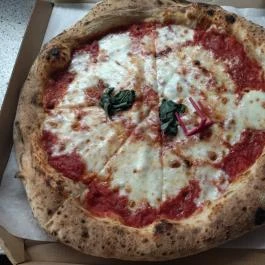 Forni di Napoli Budapest - Étel/ital