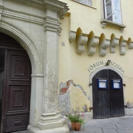 Fórum Pizzéria Sopron - Külső kép