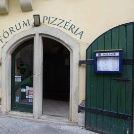 Fórum Pizzéria Sopron - Külső kép