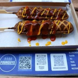 FourGuys Budapest - Étel/ital