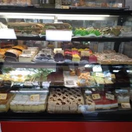 Fragola Angyalföld Cukrászda & Fagylaltozó Budapest - Étel/ital