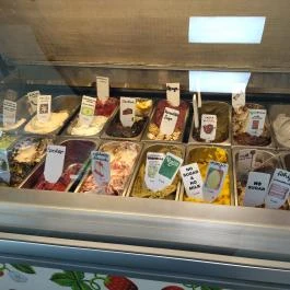 Fragola Angyalföld Cukrászda & Fagylaltozó Budapest - Étel/ital