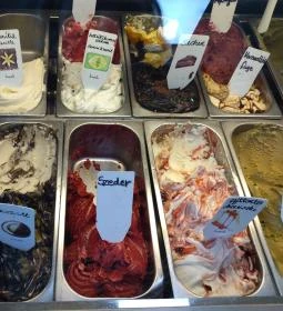 Fragola Angyalföld Cukrászda & Fagylaltozó