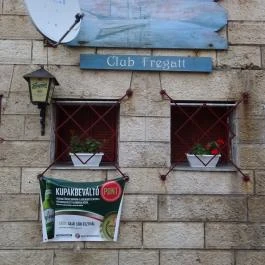 Fregatt Szolnok - Külső kép