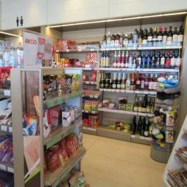 Fresh Corner - Rekettyés pihenő Kál - Belső