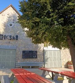 Fricska étteremlakás