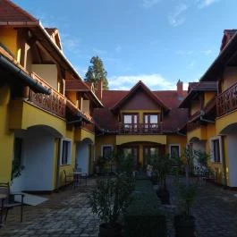 Friskó Panzió étterme Zalakaros - Külső kép