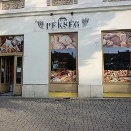 Friss Pékség, Sopron - Külső kép