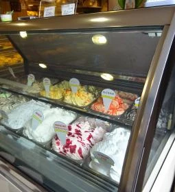 Friss Pékség - Bajcsy-Zsilinszky út