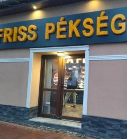 Friss Pékség Grill Gyros