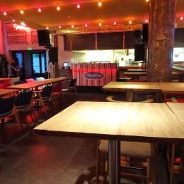 Fröccsterasz, Budapest - Belső