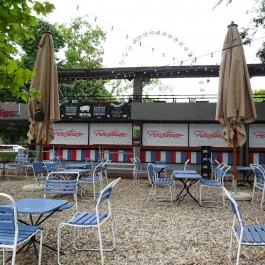 Fröccsterasz, Budapest - Külső kép