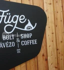 Füge Bolt & Kávézó