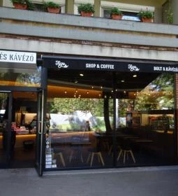 Füge Bolt & Kávézó