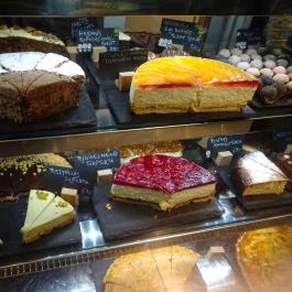 Füge Bolt & Kávézó Budapest - Étel/ital