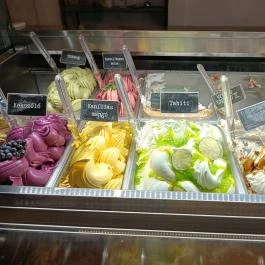 Füge Fagyiudvar & Kávézó, Veszprém - Étel/ital