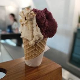 Füge Fagyiudvar & Kávézó, Veszprém - Étel/ital