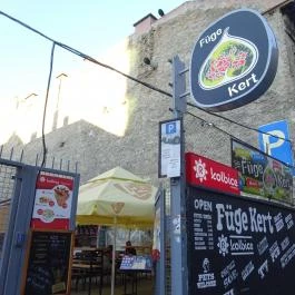 Füge Udvar Budapest - Külső kép