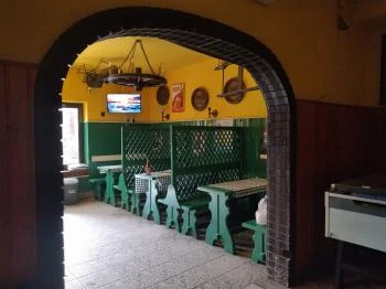 Füles Borozó Monor