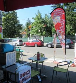 Füredi Finomságok Kávézó-Fagyizó