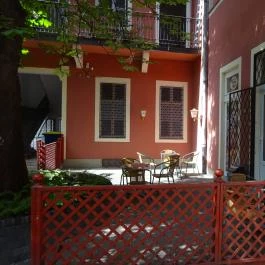 Füzér Udvar Pékség & Kávézó, Budapest - Külső kép