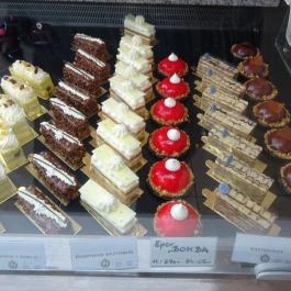 G&D Kézműves Cukrászda & Pékség Gyöngyös - Étel/ital