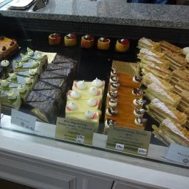 G&D Kézműves Cukrászda & Pékség Gyöngyös - Étel/ital