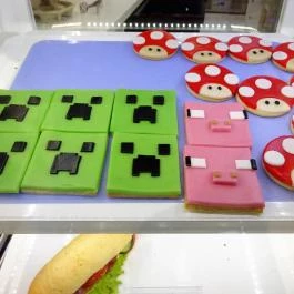 G2 Café Geek & Game Budapest - Étel/ital