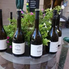 Galéria 12 Kávézó & Borbár Budapest - Étel/ital