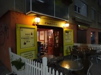 Garázs Presszó Cegléd