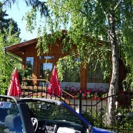 Garden Cafe Szigetszentmiklós - Külső kép