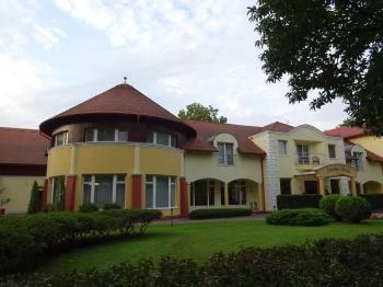 Garden Hotel étterme Szolnok