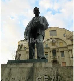 Gárdonyi Géza szobor