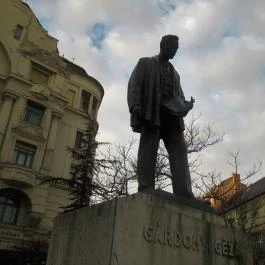 Gárdonyi Géza szobor Budapest - Egyéb