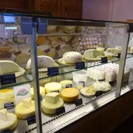 Gazduram Sajtboltja Hollókő - Étel/ital