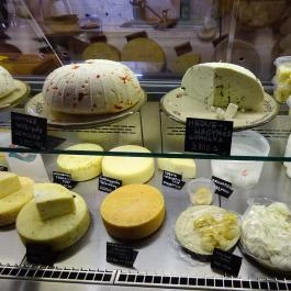 Gazduram Sajtboltja Hollókő - Étel/ital