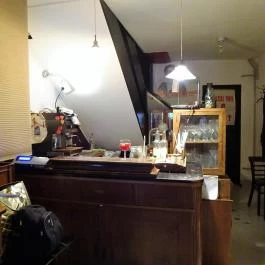 Gdansk Könyvesbolt & Büfé Budapest - Belső