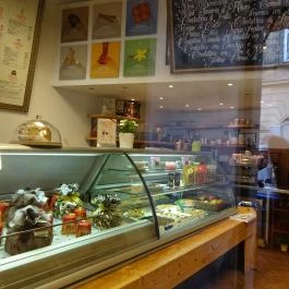 Gelateria Pomo D'oro Budapest - Belső