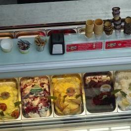 Gelato - Ice Cream Shop - Corvin Plaza Budapest - Étel/ital