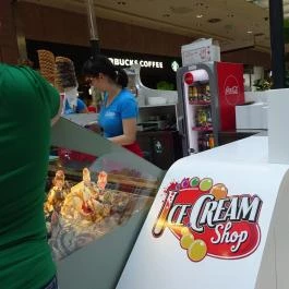 Gelato - Ice Cream Shop - Corvin Plaza Budapest - Belső