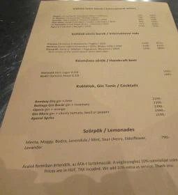 Gepárd & Űrhajó Borbár