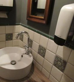 Gepárd & Űrhajó Borbár