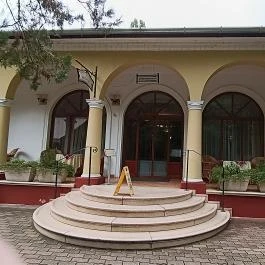 Geréby Kúria Hotel és Lovasudvar étterme Lajosmizse - Külső kép