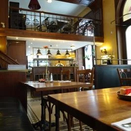 Gerlóczy Cafe, Budapest - Belső