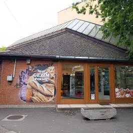 Gezim Pékség Cegléd - Külső kép