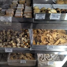 Gina Cukrászda - Lehel Csarnok Budapest - Étel/ital